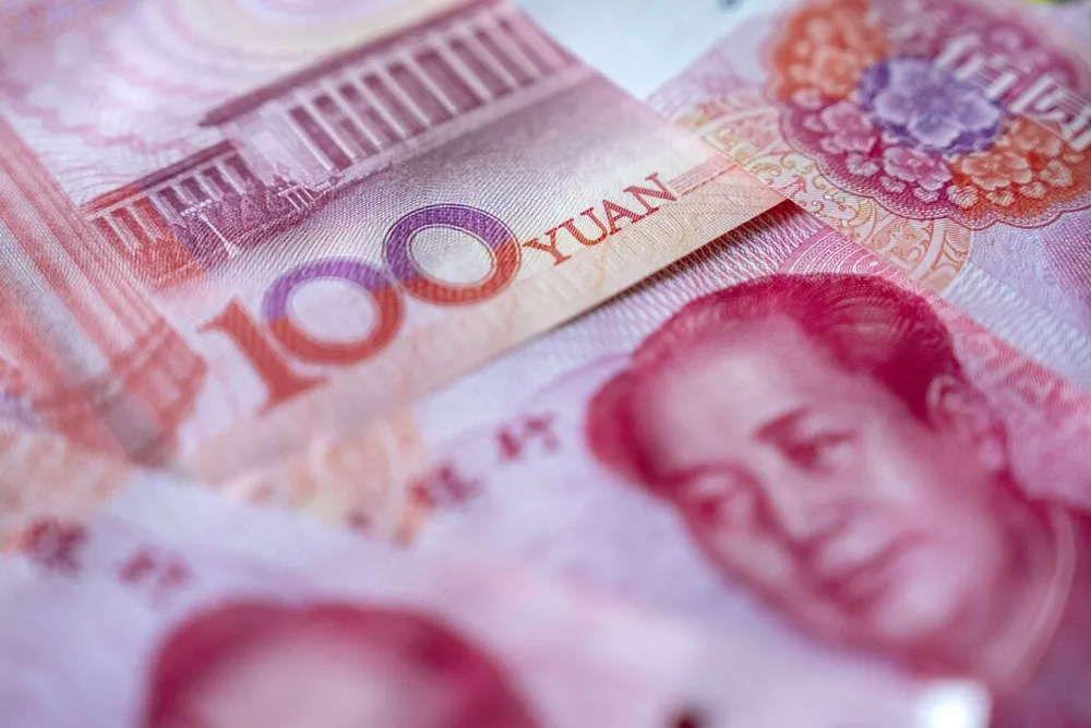 China Issues Record Bills in Hong Kong to Boost the Yuan