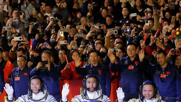 China’s Shenzhou-21 Launches Youngest Astronaut with Mice for In-Orbit Study