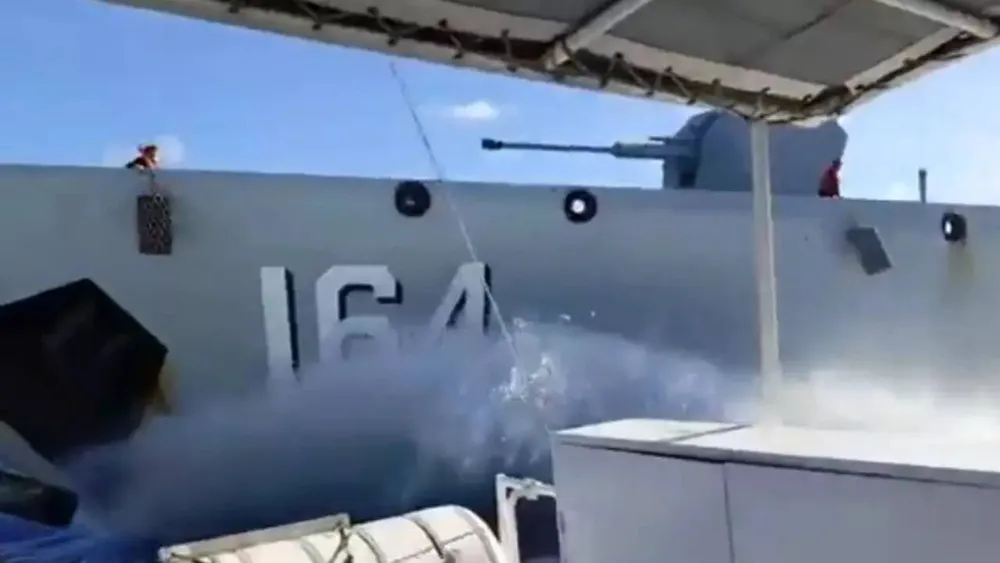 Escalating Tensions in South China Sea Following Recent Collisions and US Navy Interventions