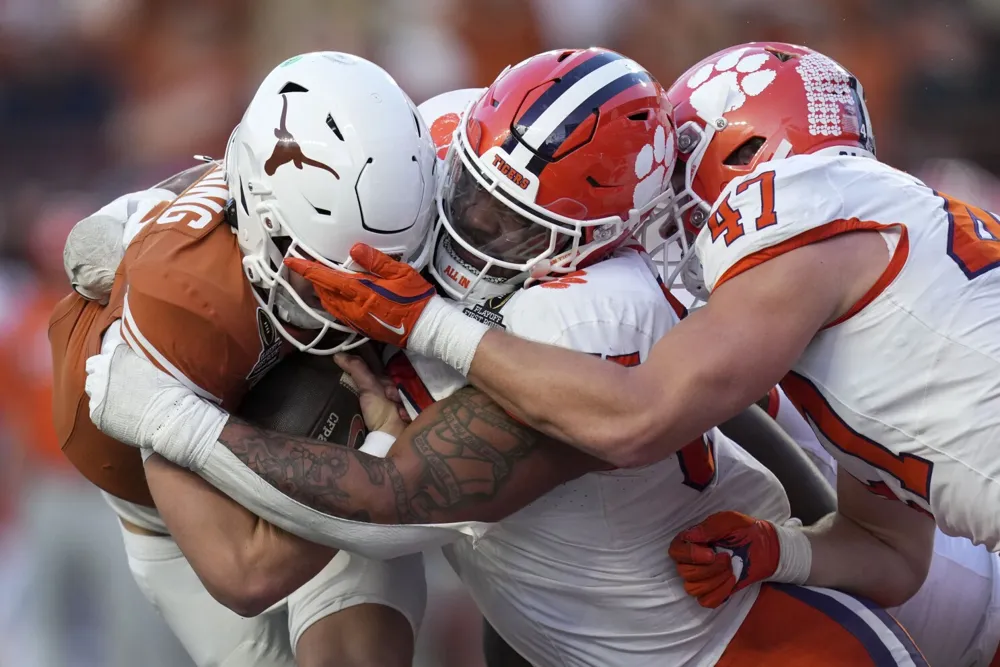 Clemson Fires Defensive Coordinator Wes Goodwin Following Poor Rushing Defense