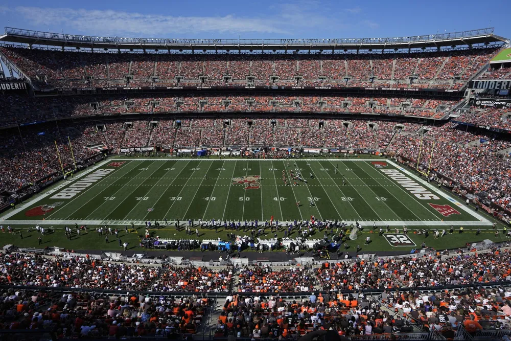 Cleveland enacts 'Modell Law' to prevent Browns' relocation plans