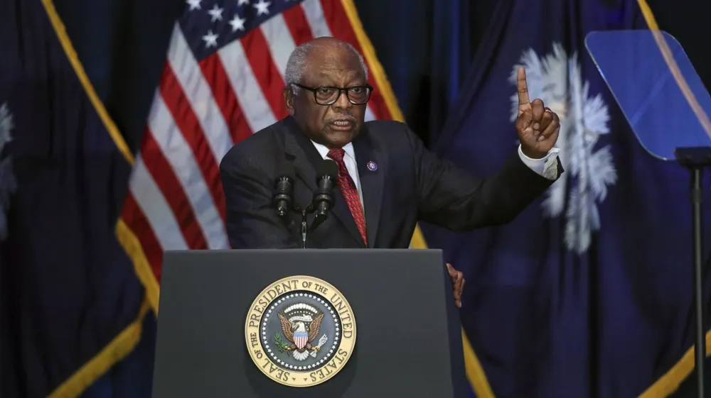 Clyburn Advocates for Debt Ceiling Elimination in Agreement with Trump