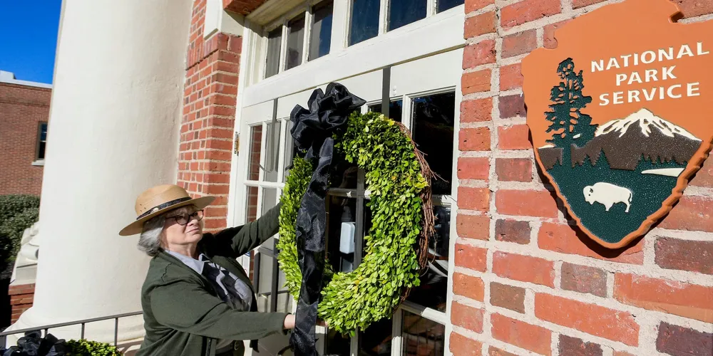 Community and Visitors Honor Jimmy Carter's Legacy After His Death