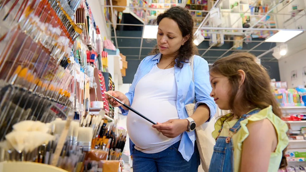 Criticism Mounts Against Trump's Tariff Policies Amid Economic Concerns