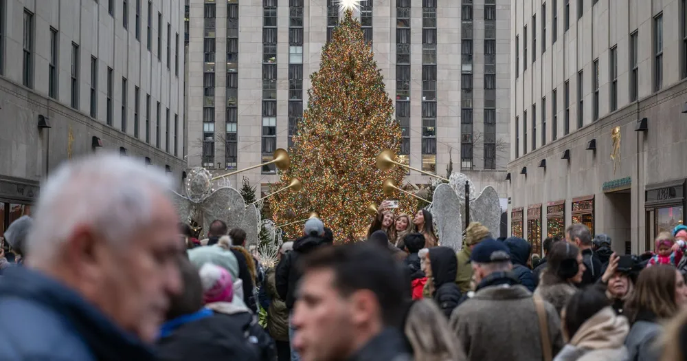 Consumer Confidence Dips in December Amid Economic Concerns