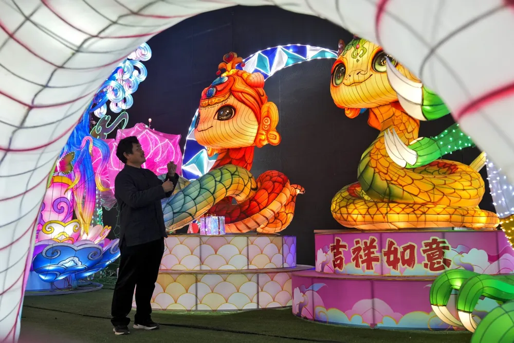 Cute Snake Lanterns Created for Lunar New Year in China