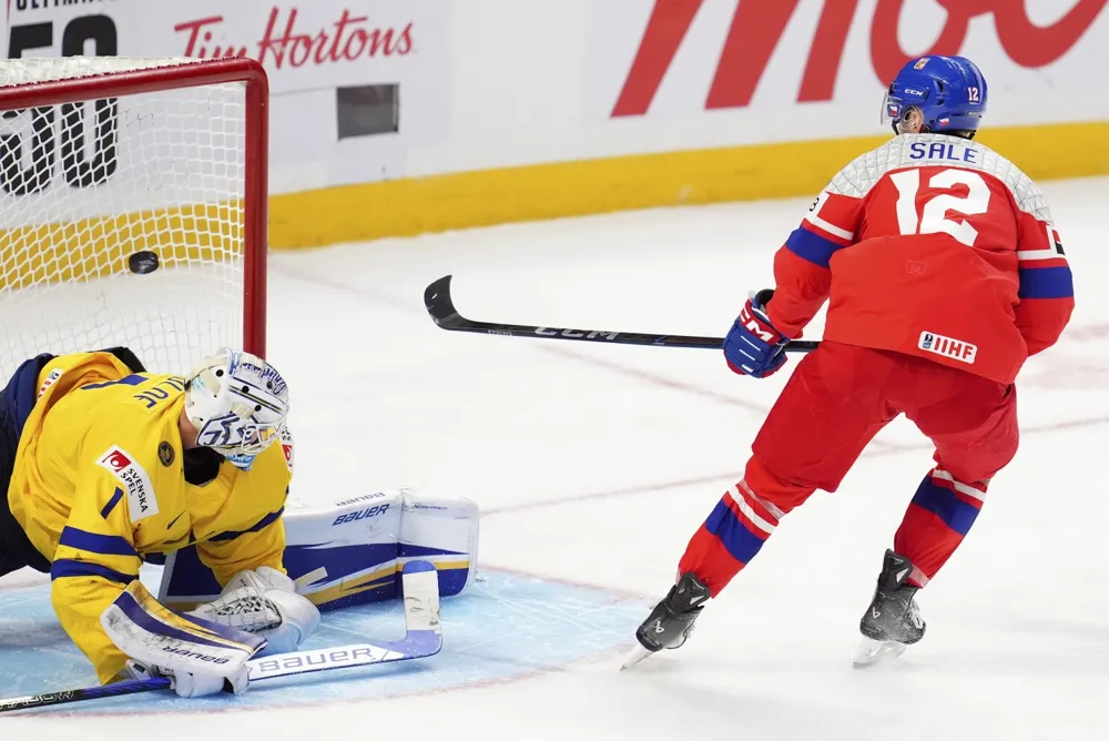 Czechia Triumphs Over Sweden 3-2 in Dramatic World Junior Hockey Shootout