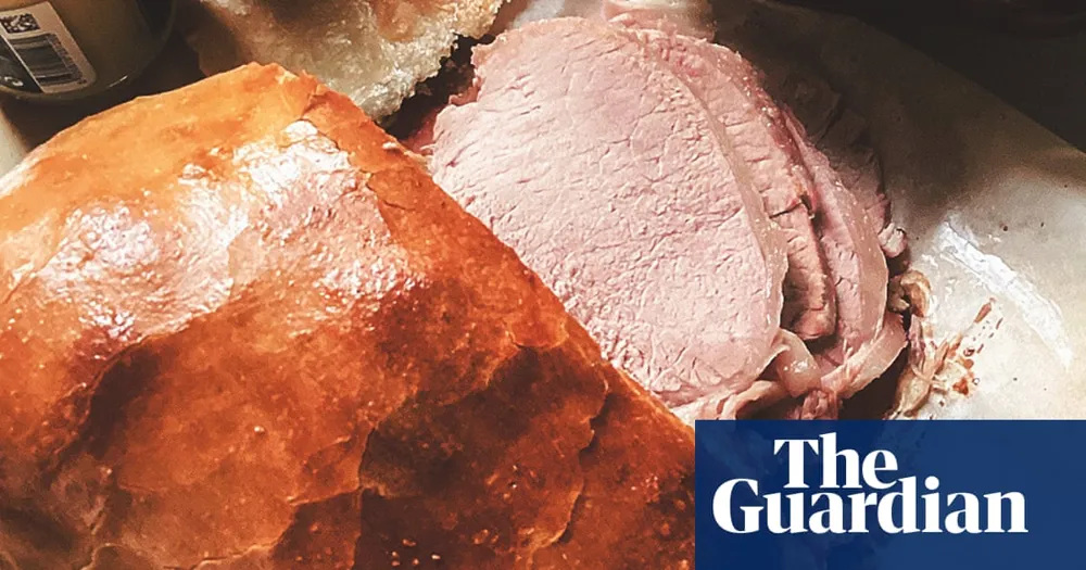 Delicious Recipe for Ham Baked in Bread by Rachel Roddy