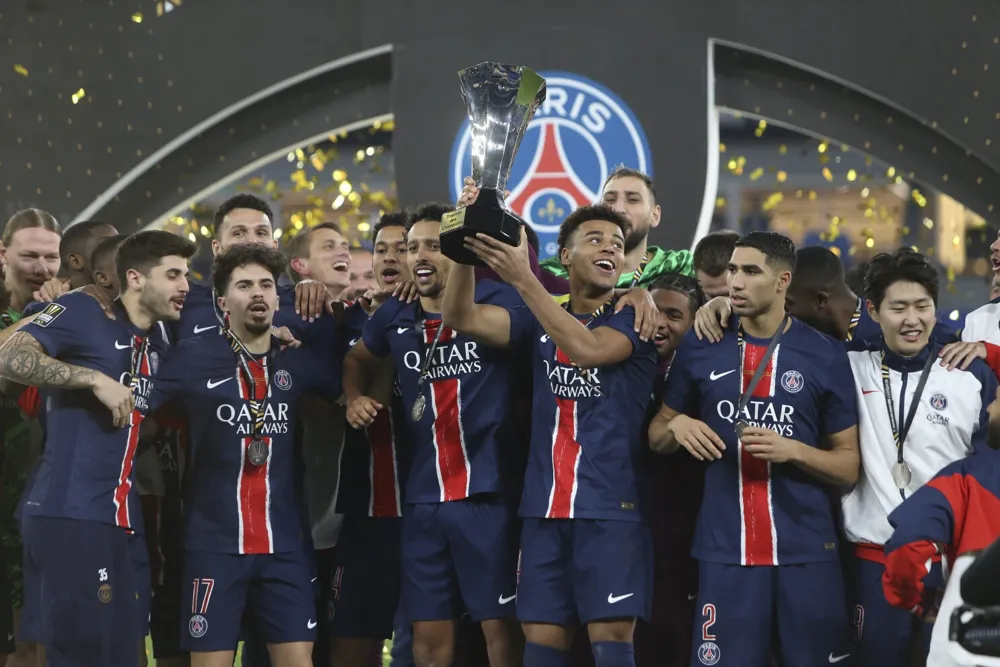 Dembélé's Stoppage-Time Goal Secures PSG's Champions Trophy Victory