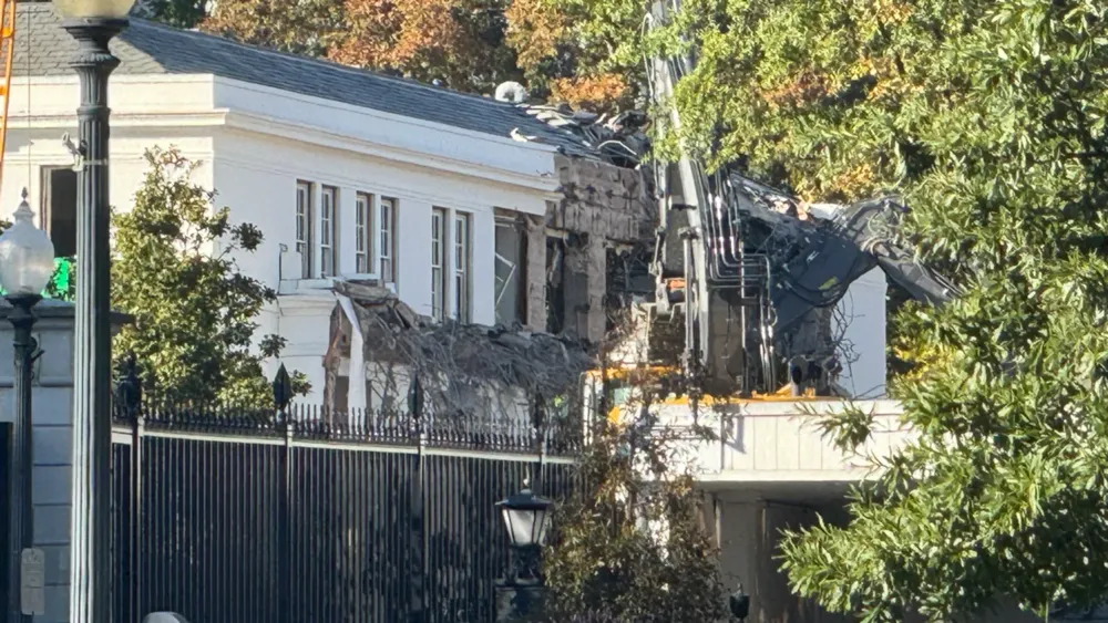 Demolition of White House East Wing Begins for Trump's New $250 Million Ballroom