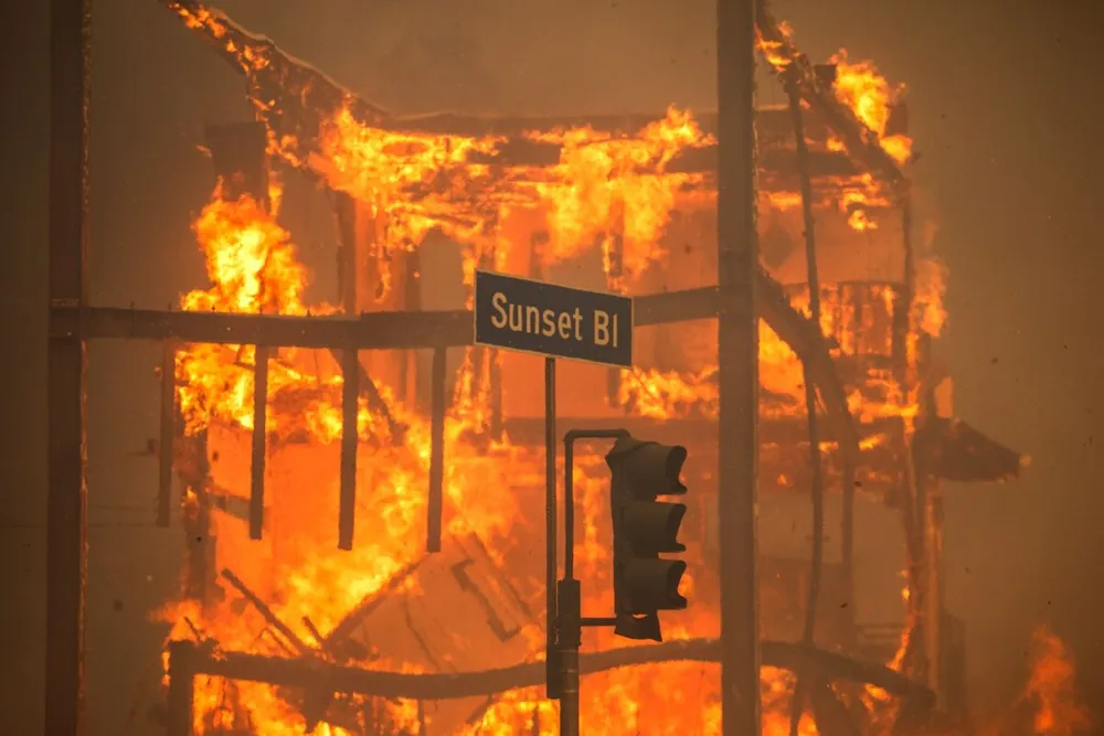 Devastating Fires in Los Angeles Pose Significant Threat