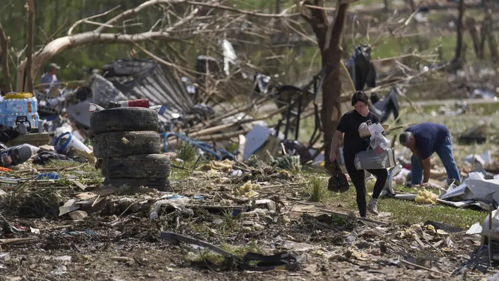 Severe Storms and Tornadoes Devastate Central U.S. as Recovery Efforts Intensify