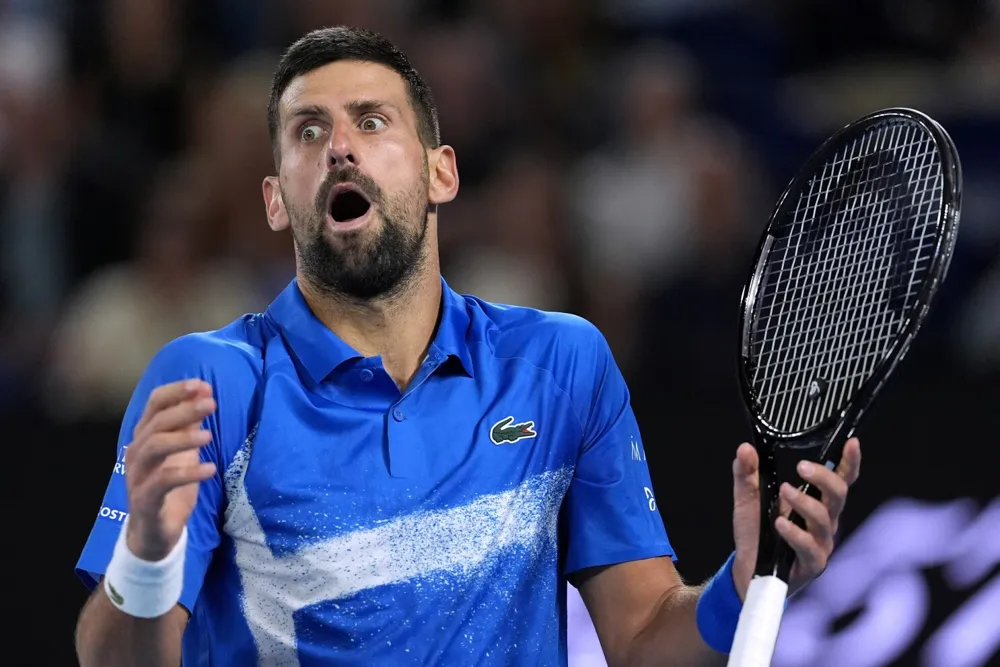 Djokovic Cheers On Collins' Crowd Response at Australian Open; Alcaraz Advances Smoothly