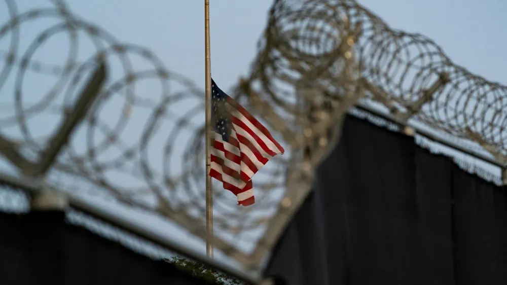 Eleven prisoners transferred from Guantánamo Bay as detainee population reduces to 15