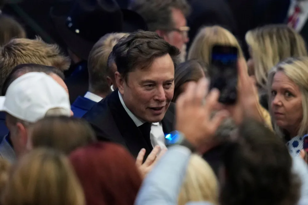 Elon Musk Becomes the World's First Billionaire to Surpass $500 Billion Net Worth