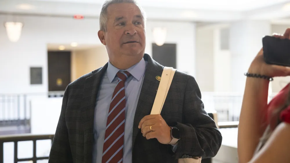 Elon Musk Calls Senator Mark Kelly a 'Traitor' After Ukraine Visit, Sparks Political Fallout