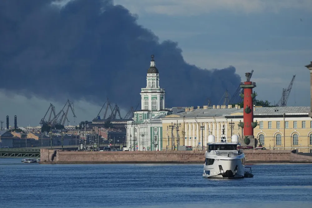 Escalation in Ukraine-Russia Drone Attacks: Unprecedented Strikes Target St Petersburg
