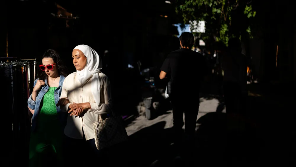 EU and US Move to Lift Economic Sanctions on Syria Following Political Changes