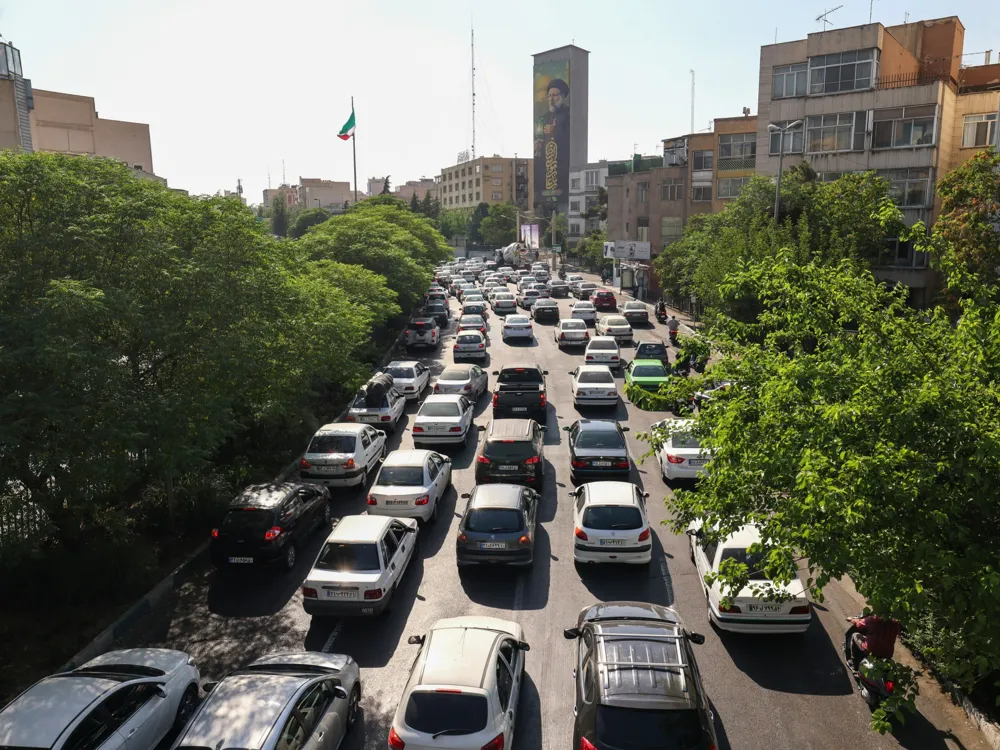 Tehran Residents Ordered to Evacuate Amid Escalating Israeli Airstrikes