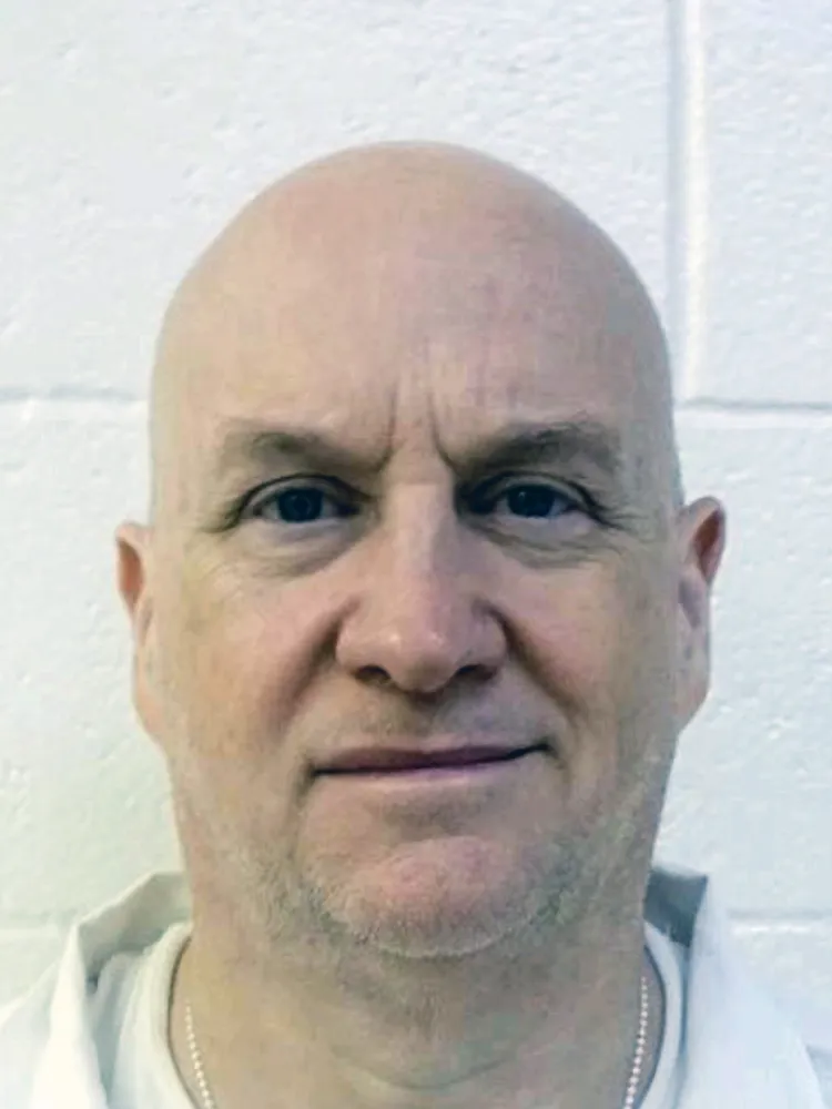 Ex-police chief convicted of murder and rape escapes from Arkansas prison