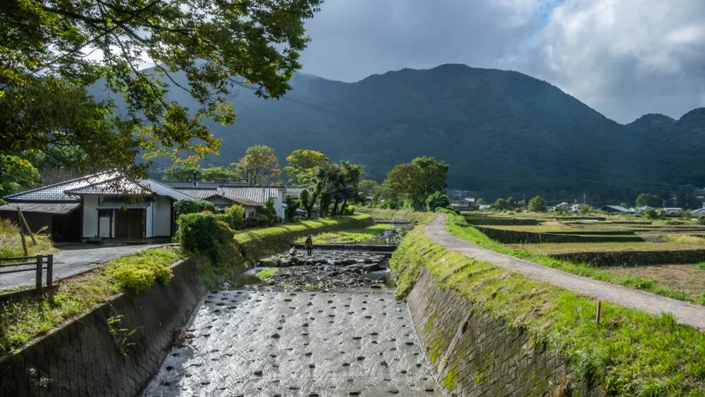 Exploring Kyushu: A Scenic Road Trip with Volcanoes, Hot Springs, and Local Cuisine