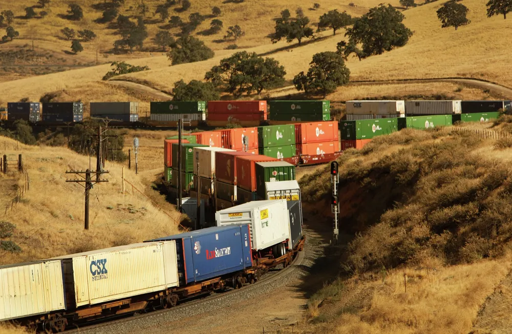 Exploring the Tehachapi Loop: A Historic Marvel of the Railroad World