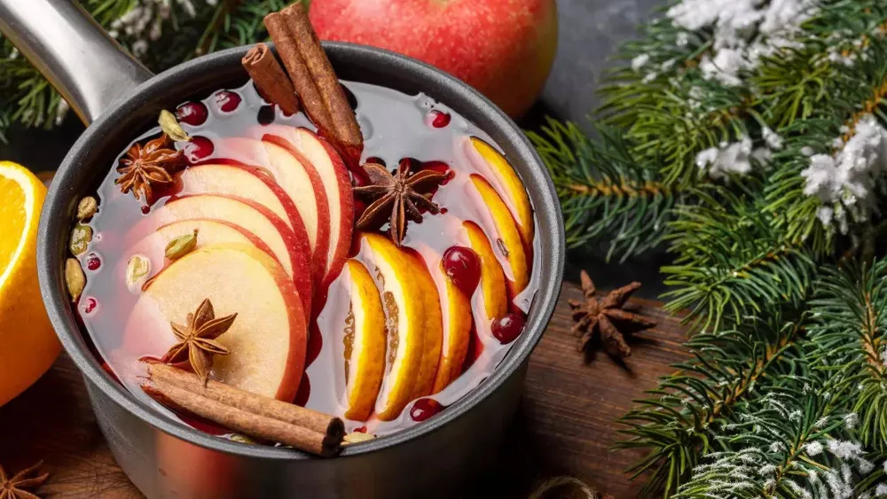 Exploring the timeless appeal of mulled wine in winter