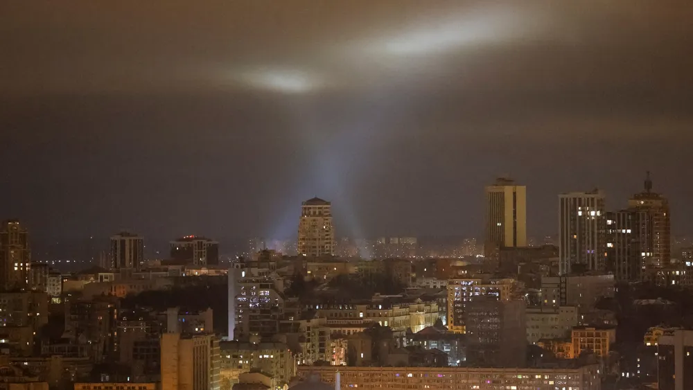 Explosions Rock Kyiv as Russia Targets Capital with Missile Strikes