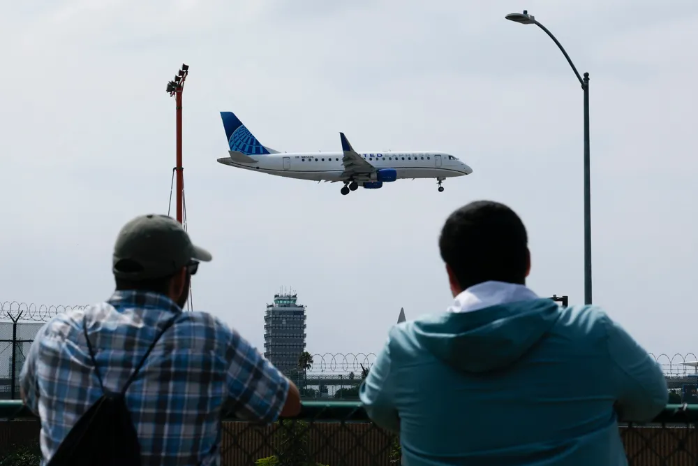 US Air Travel Faces Severe Disruptions Amid Ongoing Government Shutdown
