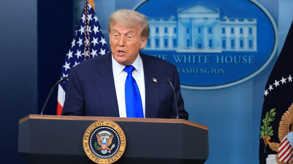 Federal Judge Upholds Injunction Against Trump's Birthright Citizenship Order