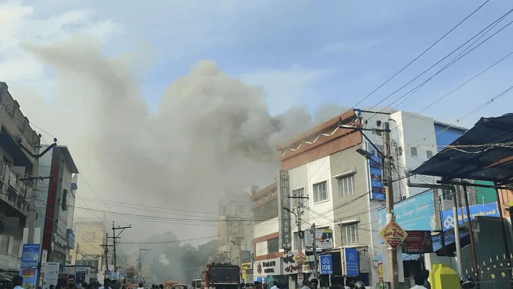 Fire Breaks Out at Nurses' Hostel in Madurai's K Pudur with No Injuries Reported