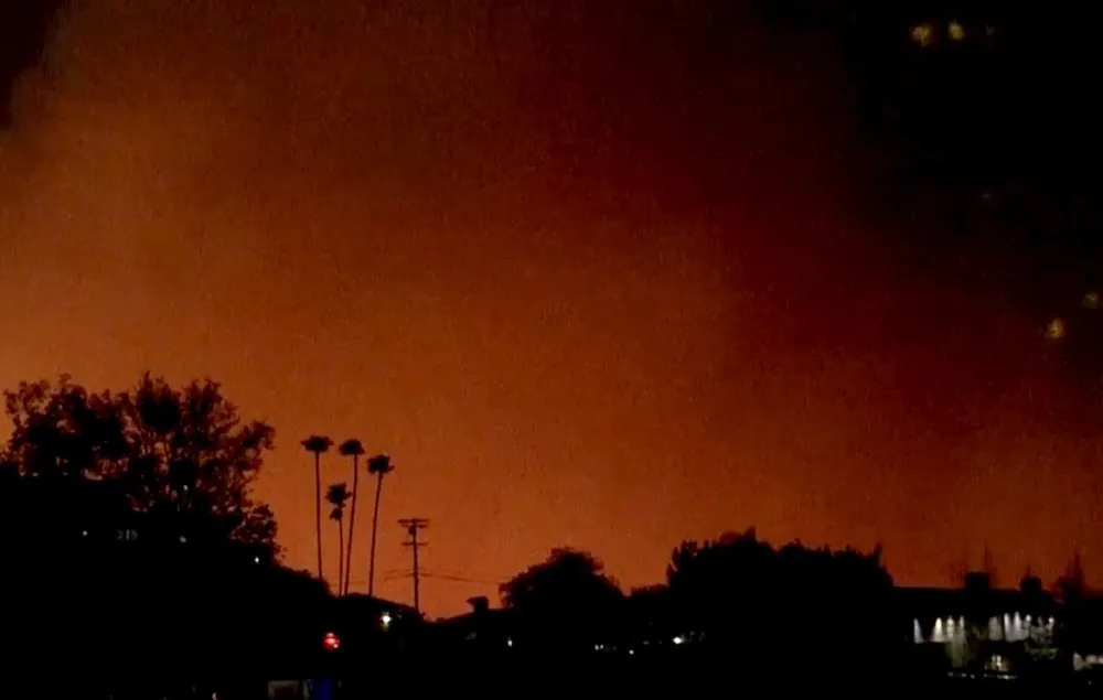 Fire Erupts in Hollywood Hills Near Runyon Canyon, Evacuations Issued