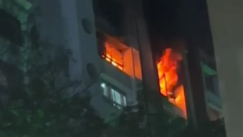 Fire in Andheri West high-rise claims one life, injures another