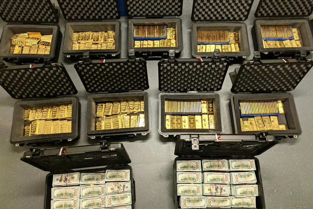 Former CIA Official David Rush Pleads Guilty to Wire Fraud Involving $40 Million in Gold Bars
