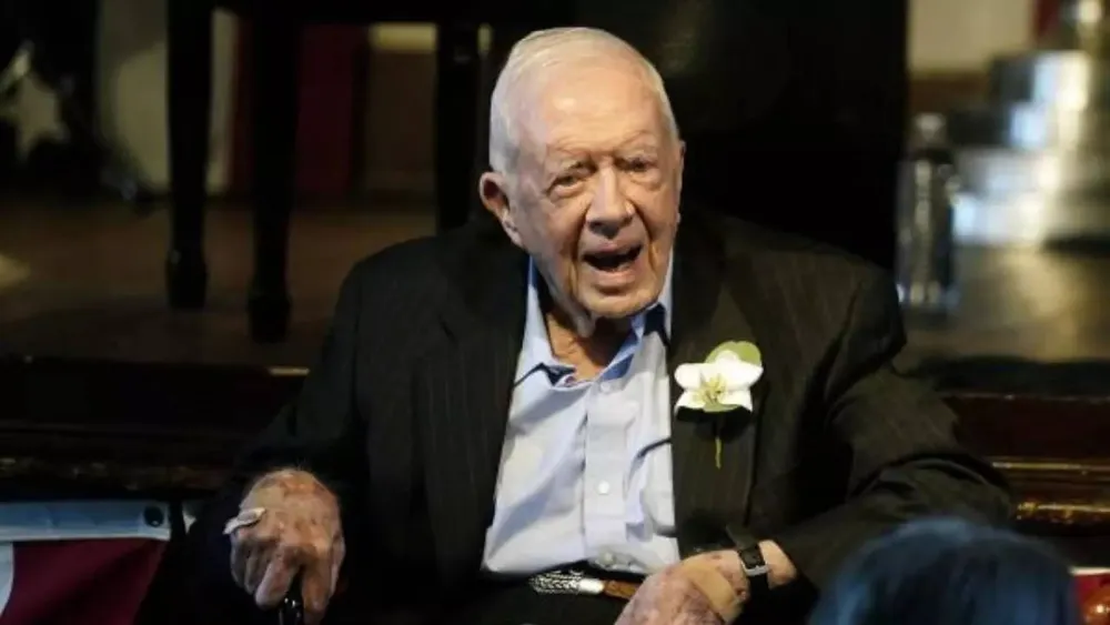 Former US President Jimmy Carter Shares His 1969 UFO Sighting Experience