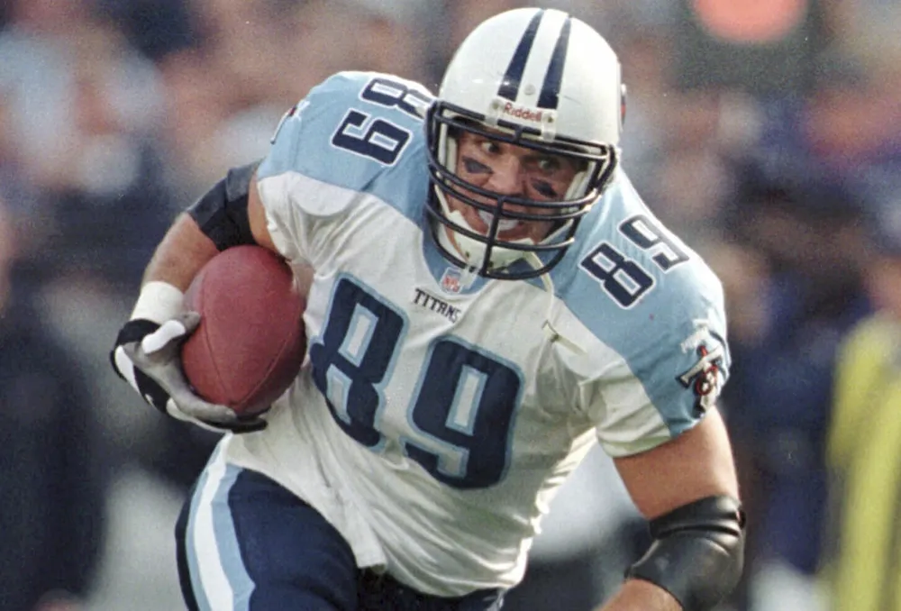 Frank Wycheck's CTE Diagnosis Highlights Dangers of Repeated Head Trauma in Football