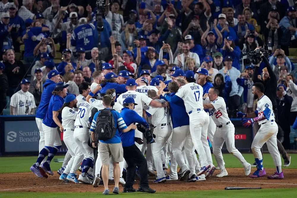 Blue Jays level World Series with 6-2 win over Dodgers in Game 4