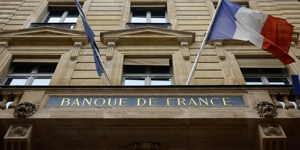 French Economy Faces Heightened Risks and Uncertainties at Start of 2025