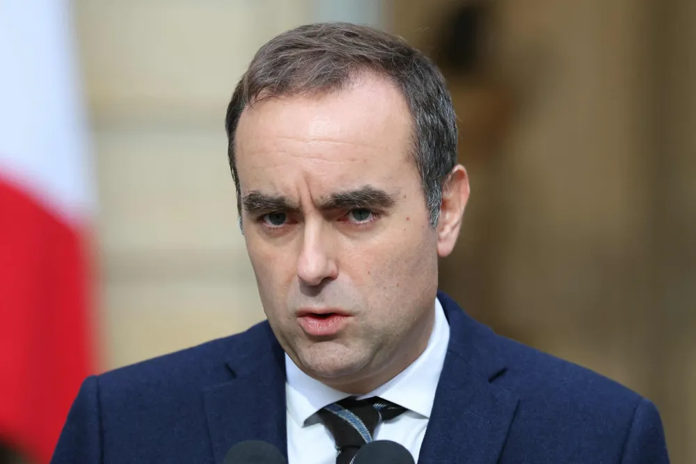 Macron Reappoints Sebastien Lecornu as Prime Minister Amid Political Turmoil