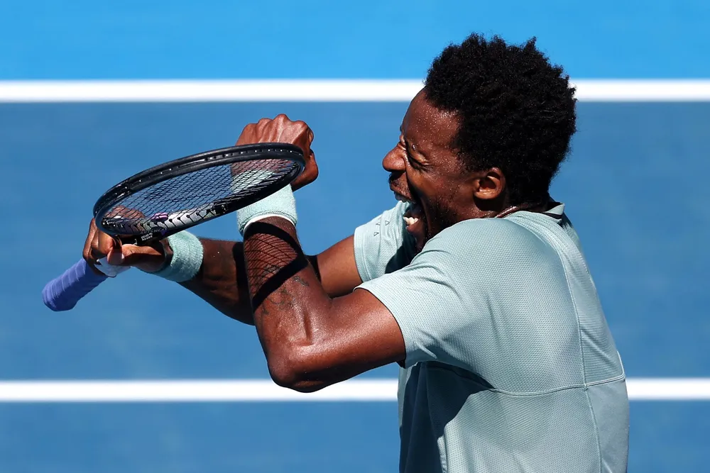 Gaël Monfils sets record as oldest player to win ATP Tour title, surpassing Federer