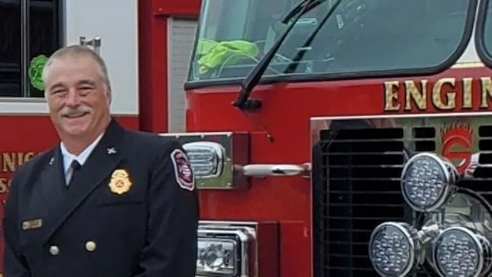 Georgia Fire Chief Fatally Shot While Assisting Driver After Deer Collision in Alabama