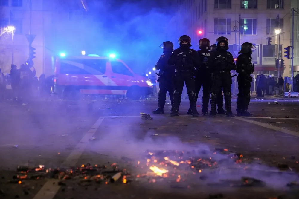 German officials denounce violent New Year's Eve attacks on police and firefighters