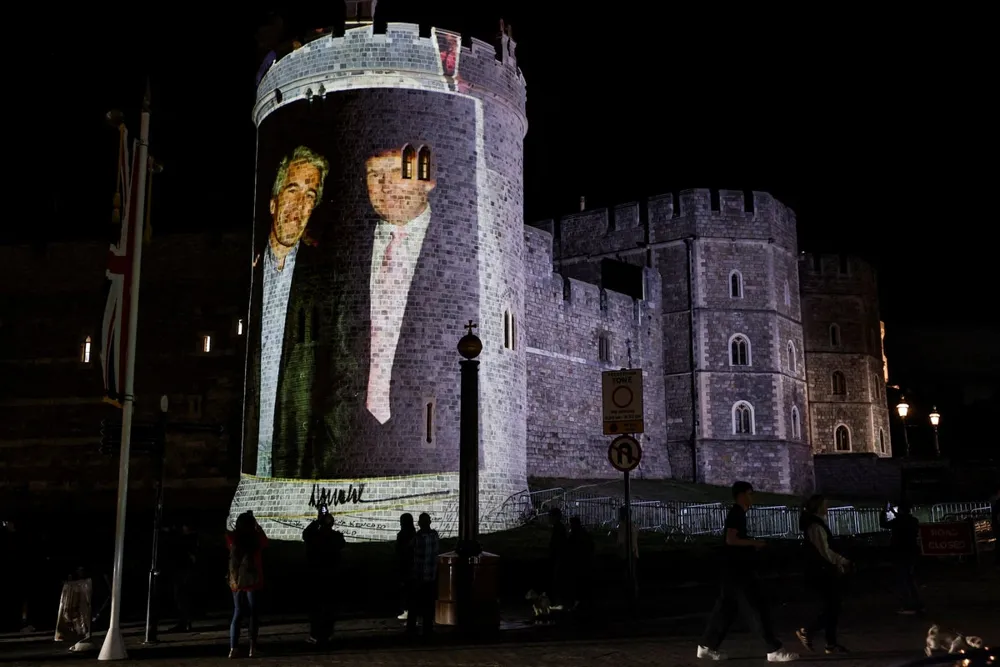 Giant Image of Trump and Epstein Unveiled as Protests Begin During UK Visit