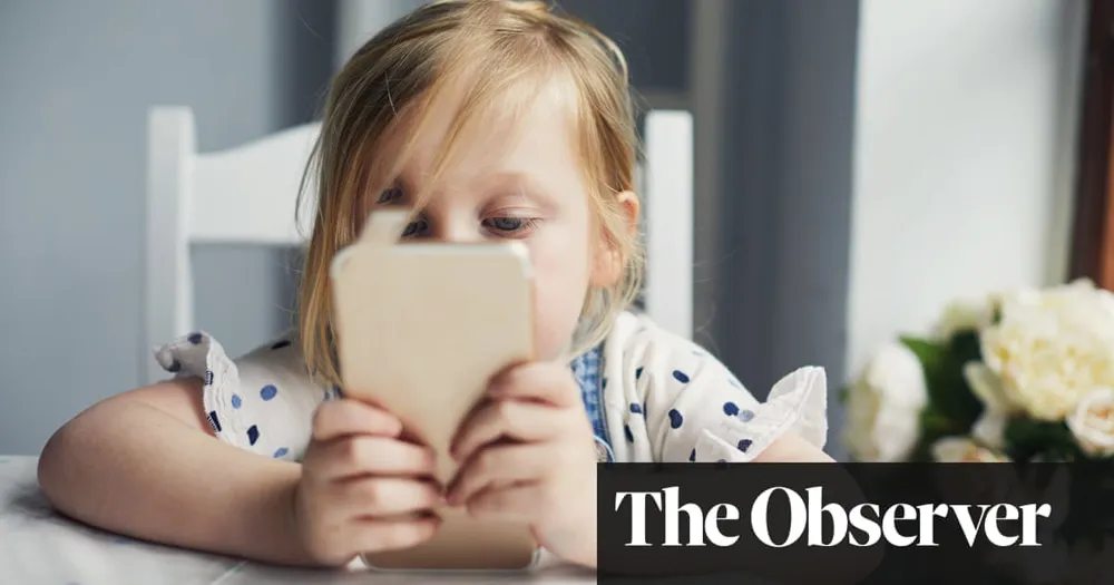 Global Strategies for Managing Children's Screen Time and Phone Usage