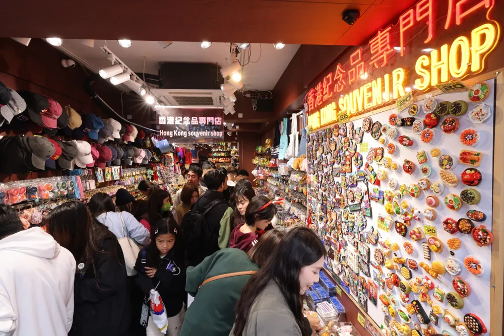 Gloomy Business Outlook for Hong Kong Retailers and Hoteliers Ahead of Lunar New Year