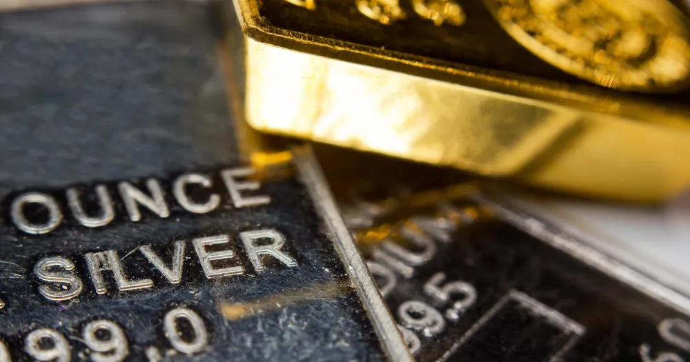 Gold IRA vs Silver IRA: Expert Insights for 2025 Investment Choices