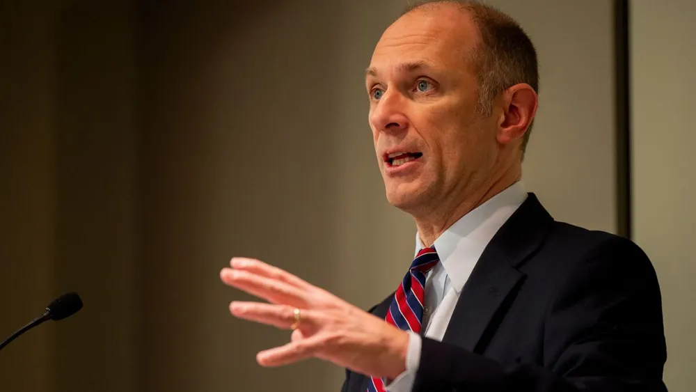 Goolsbee Emphasizes Central Bank Independence Amid Political Pressures