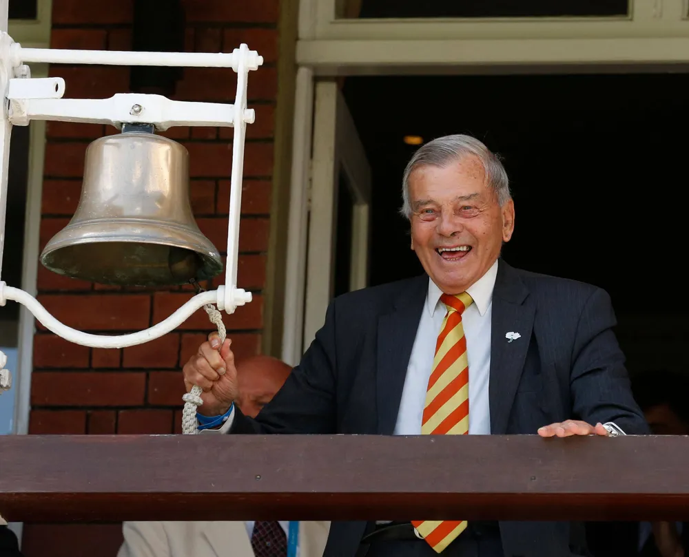Cricket World Mourns Death of Legendary Umpire Dickie Bird at 92