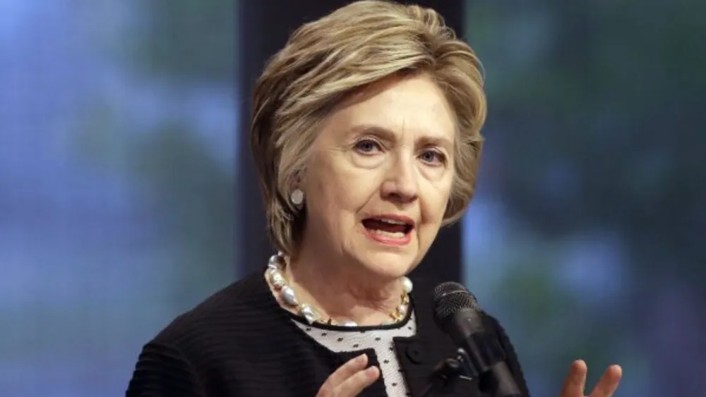 Hillary Clinton Would Nominate Trump for Nobel Peace Prize if He Ends Ukraine War Without Territorial Loss