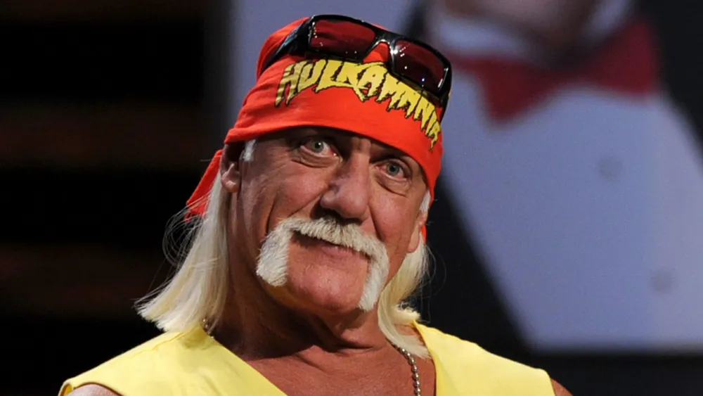 Hulk Hogan Faces Heavy Booing from WWE Fans During Raw Premiere